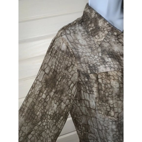 Chicos Sz 1 (MEDIUM) Reptile Croc Print Roll Tab Sleeve Chiffon Blouse Tunic EUC - Picture 4 of 11